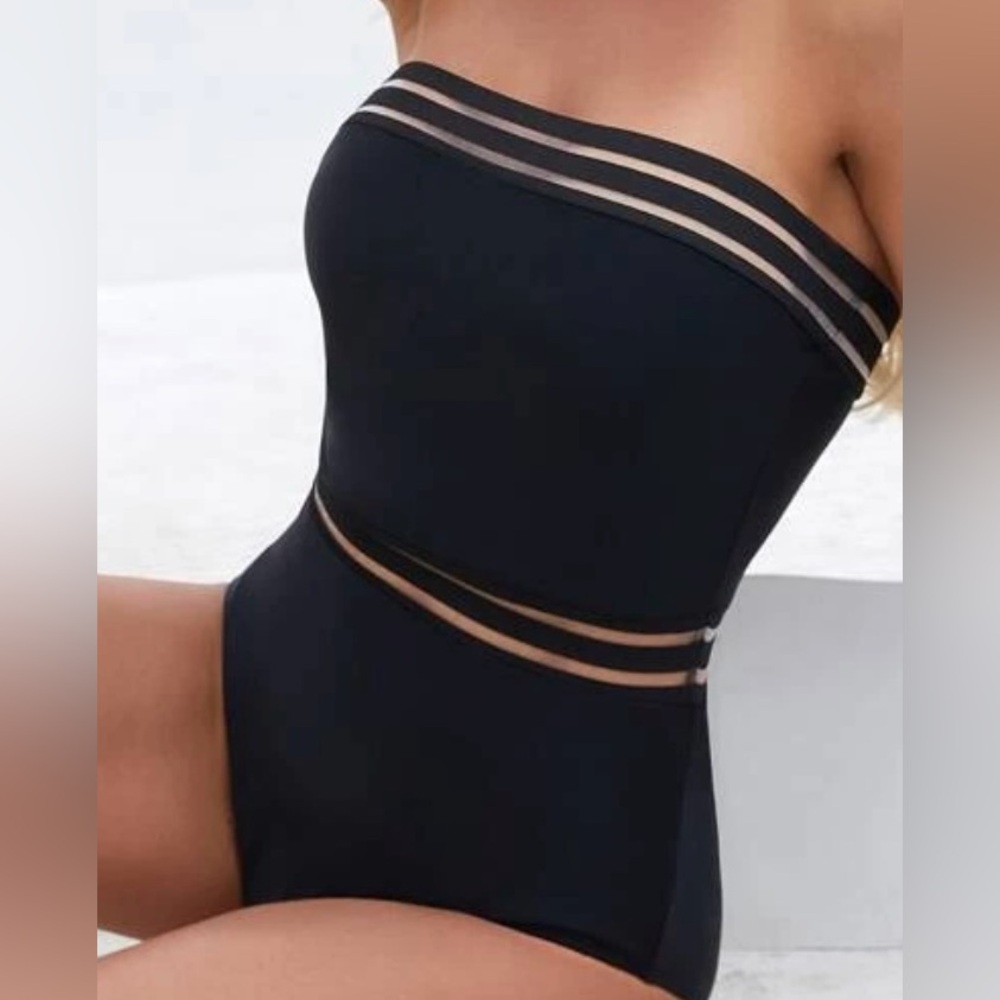 Women’s Black Bandeau One Piece Swimsuit M